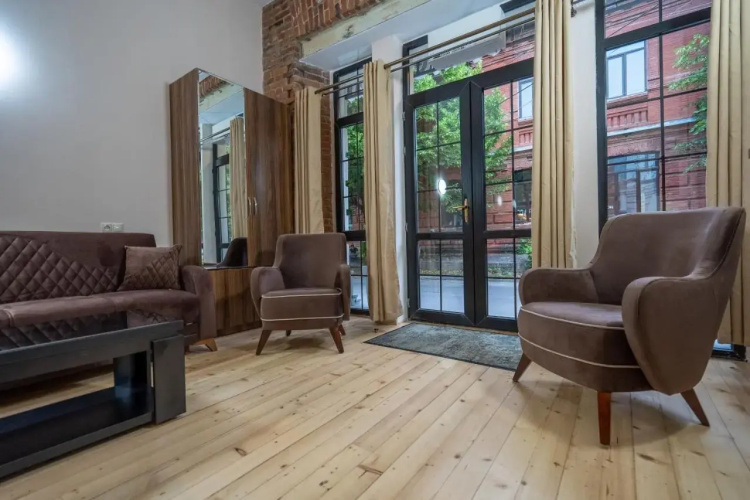 Geqor's Apartment