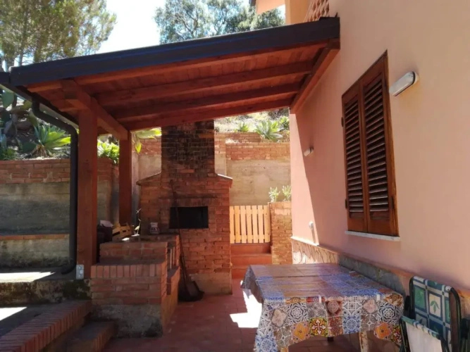 2 Bedrooms Cottage