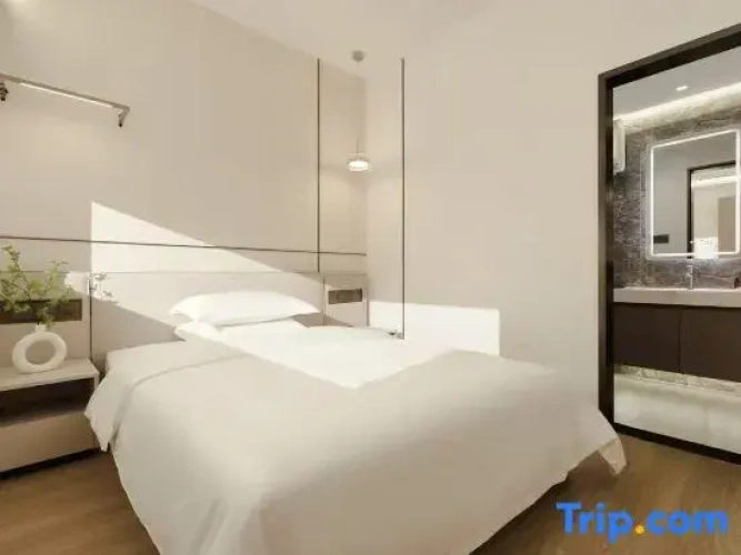 2 Bedrooms Suite with balcony