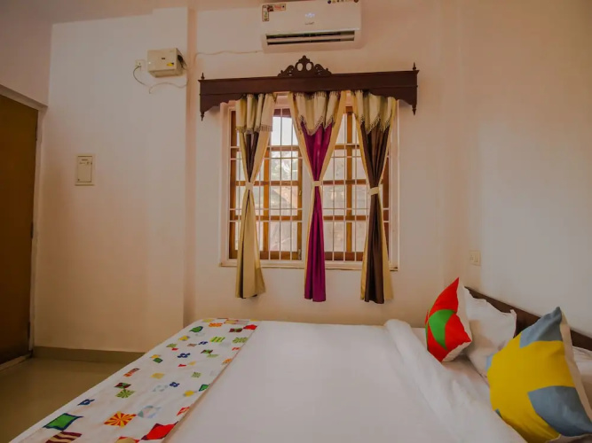 OYO 14025 Home Beach Facing 1BHK Mandrem