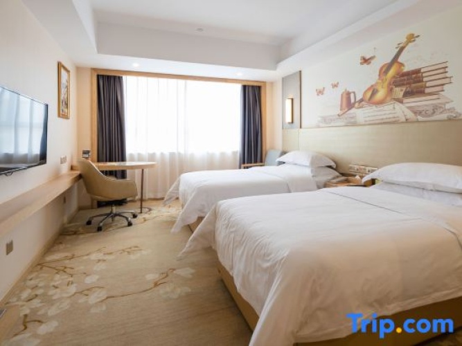 Deluxe Double room with view