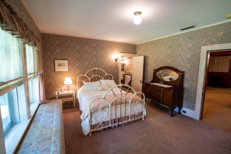 Standard Double room with mountain view