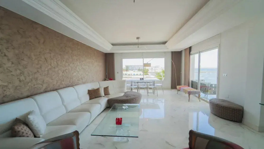 Infinity View Spacious 3 bd With Lake View