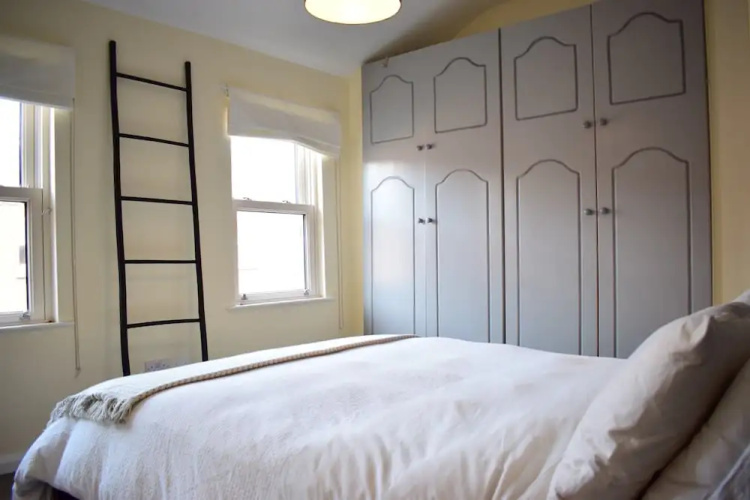2 Bedroom House in Portobello