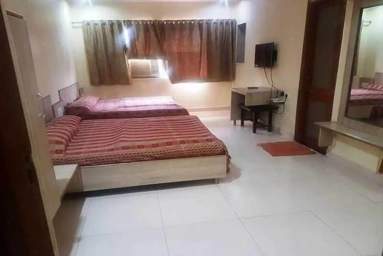 Hotel Sharan