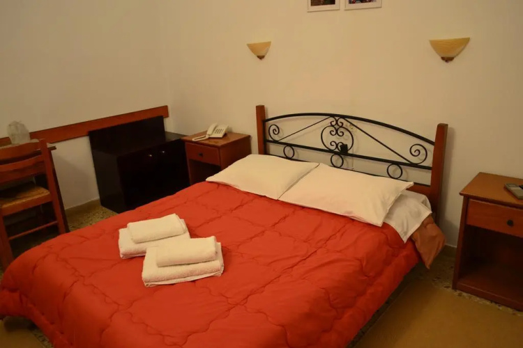 Hotel Anixis