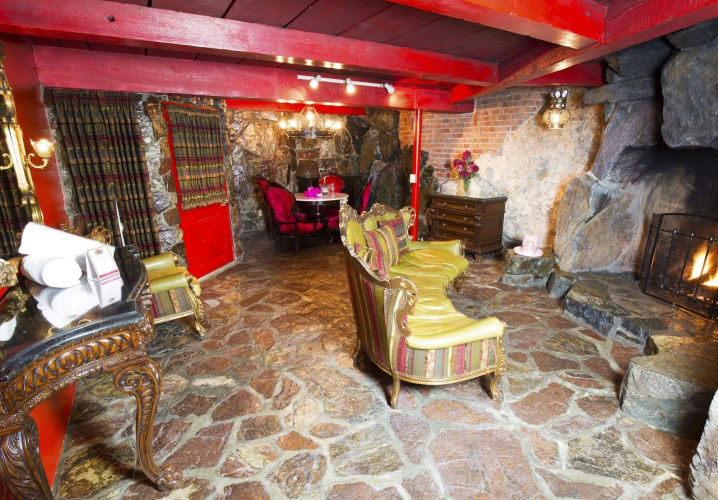 Madonna Inn photo 21