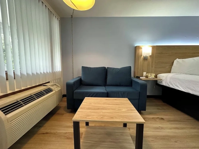 Standard room with balcony