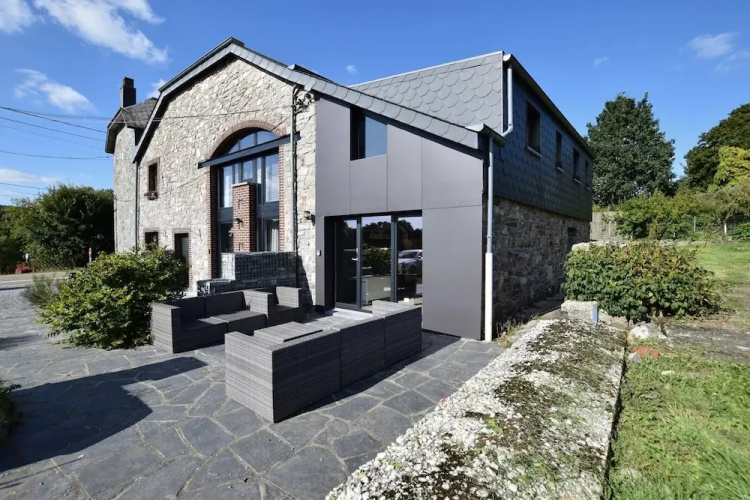 Charming Holiday Home in Sainte-ode With Terrace