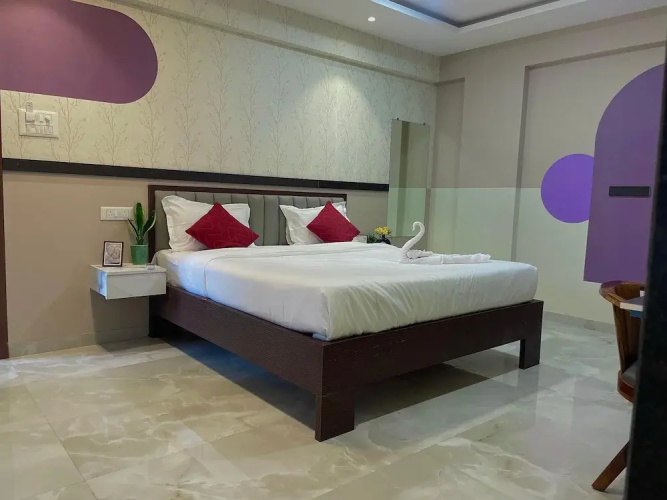 C SUITES 1248 Breda