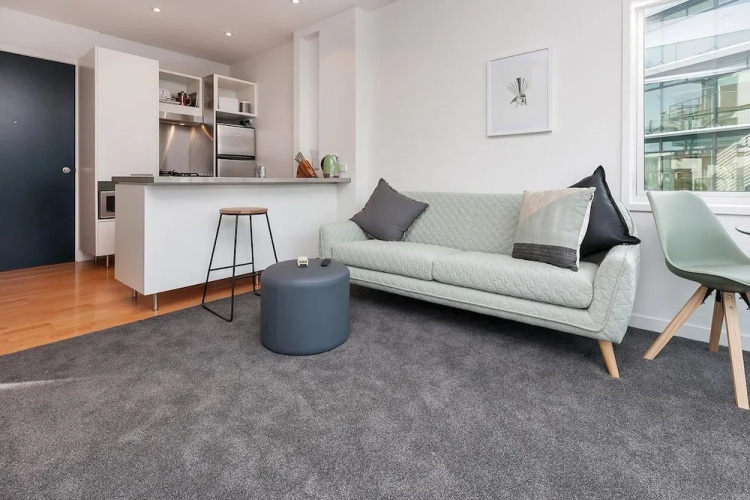 QV Friendly Harbour Apartment - 743