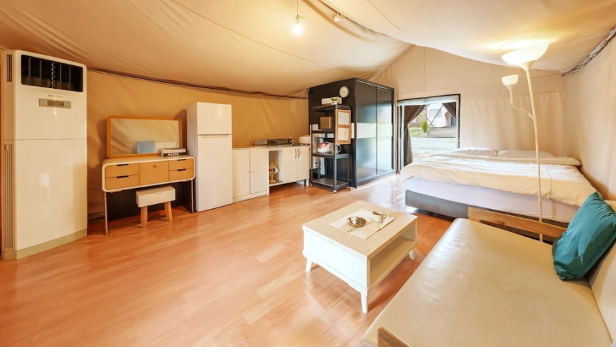 1 Bedroom Tent