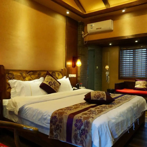 Lijiang Jinjia Cloud Window Inn