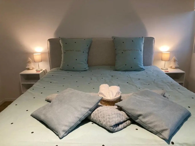 2 Bedrooms Cottage