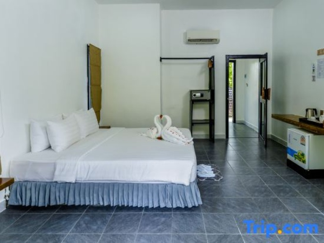 1 Bedroom Double Family Suite with ocean view