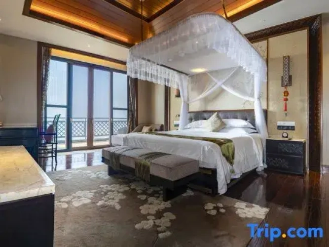 3 Bedrooms Premier Sextuple Suite with sea view