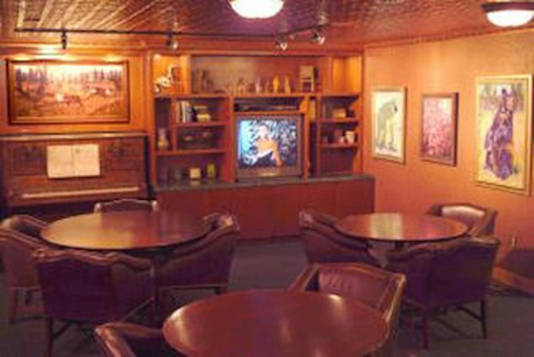 Pike's Waterfront Lodge photo 20