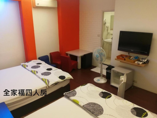 Standard Quadruple room