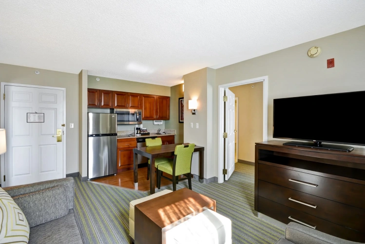 2 Bedrooms Suite