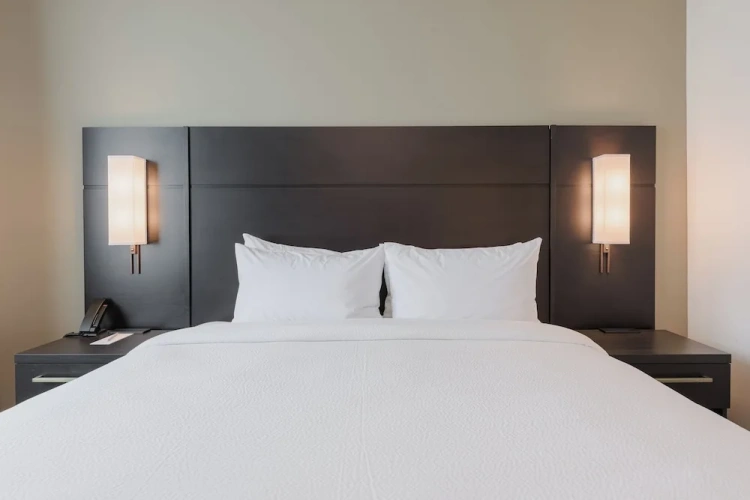 1 Bedroom Suite