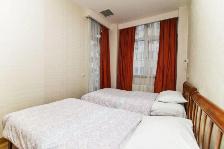 Confiant Hotel