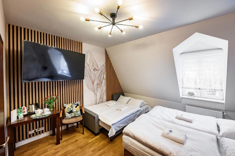 Standard Quadruple room