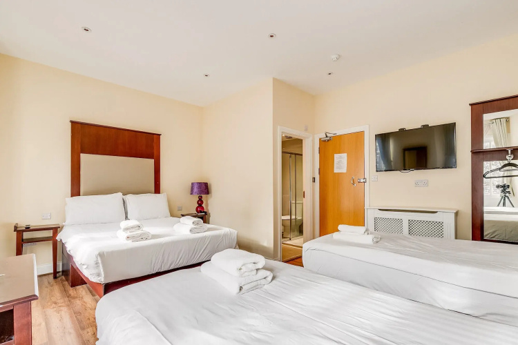 Astoria Hotel
