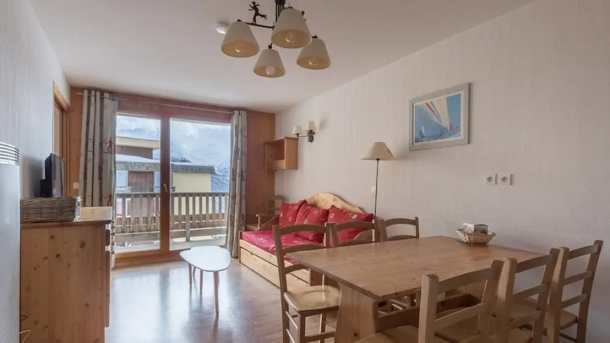 Apartment in Orcieres With Ski Slope Access