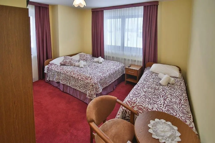 Economy Triple room