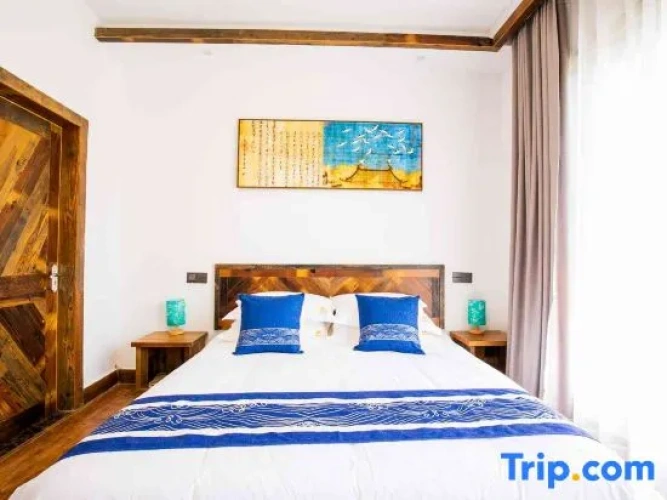 Deluxe Family Suite with view