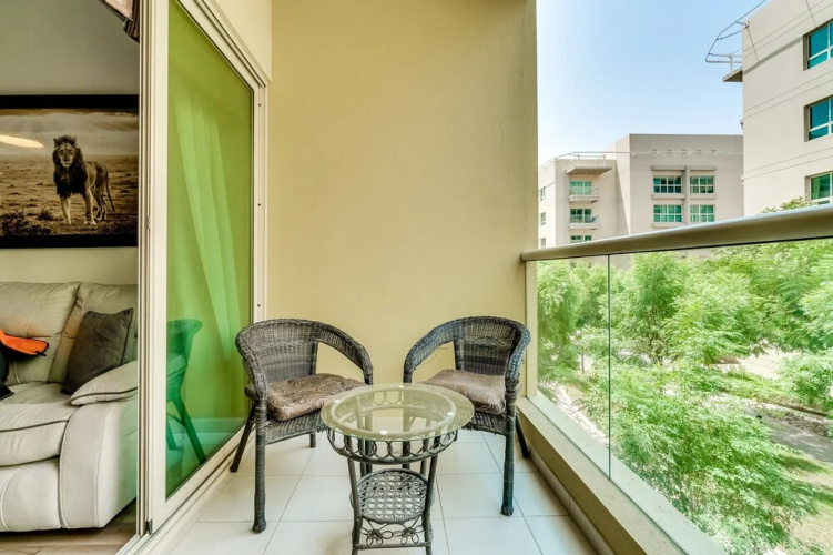 1 Bedroom Apartment Greens
