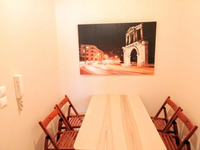Comfortable apartment in Acropolis