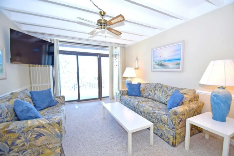 Jada 1f - Ocean City, Md 2 Bedroom Apts by RedAwning