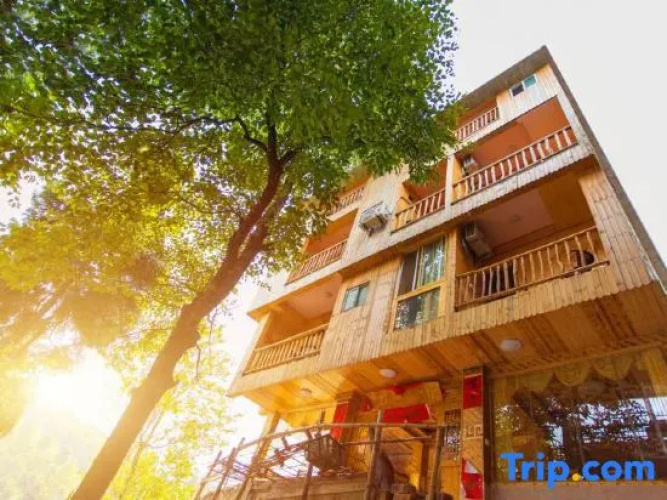 Tingquan Bieyuan Hotel