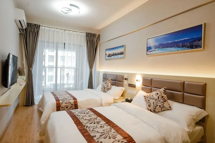 Deluxe Twin room with balcony