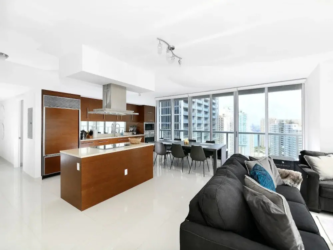 Miami World Rental - Iconbrickell 3210