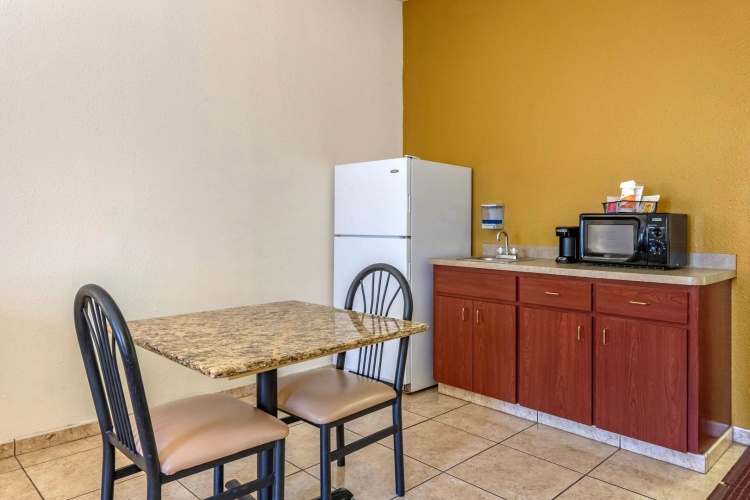 Quality Inn Zephyrhills-Dade City photo 36