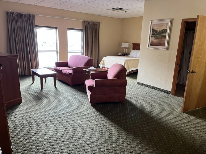 Days Hotel Sutton Flatwoods