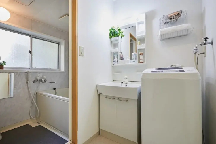 Comma House Nakano