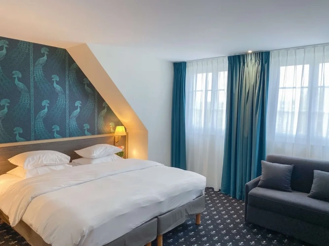 Deluxe room with balcony