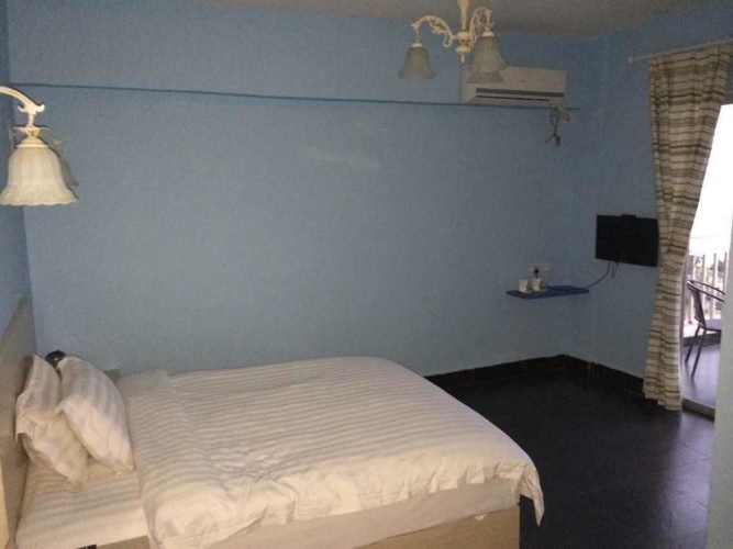 8090 Sea View Room
