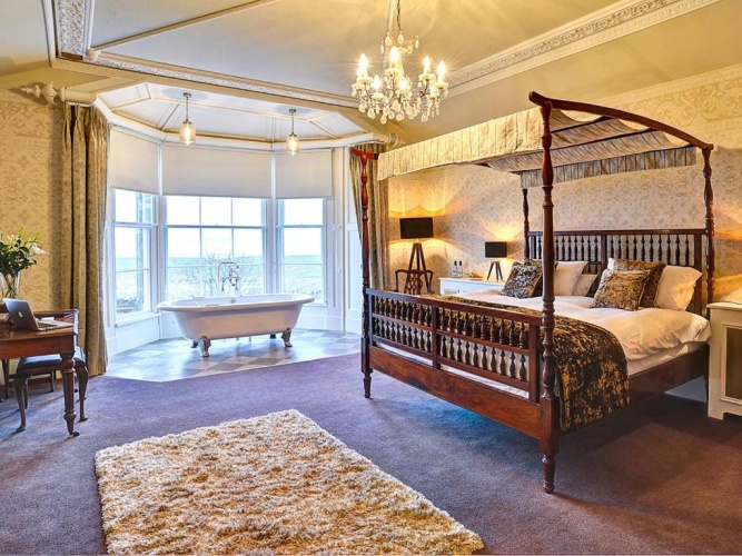 Luxury room with view