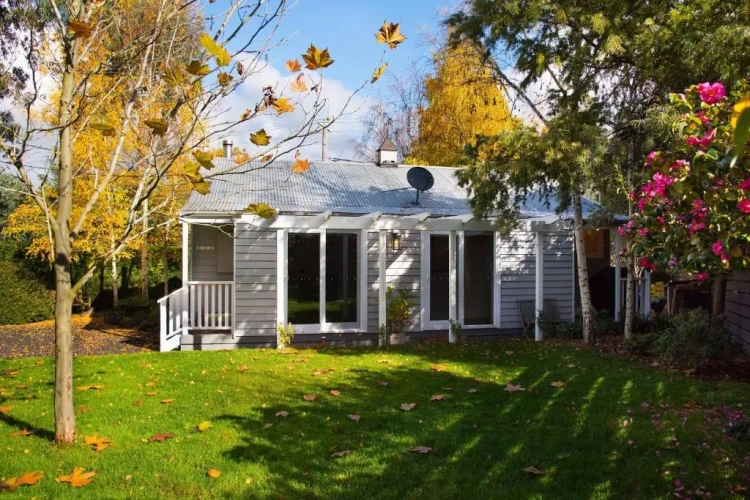 2 Bedrooms Cottage