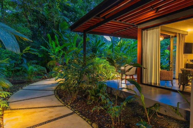 Deluxe Bungalow