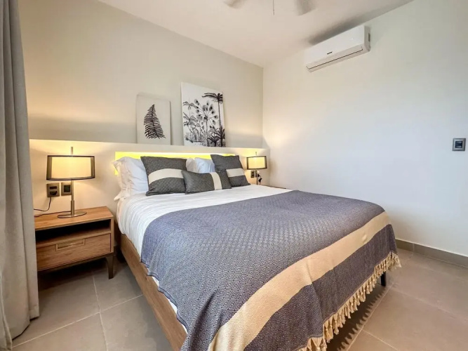 Fantastic Penthouse at Golf Course