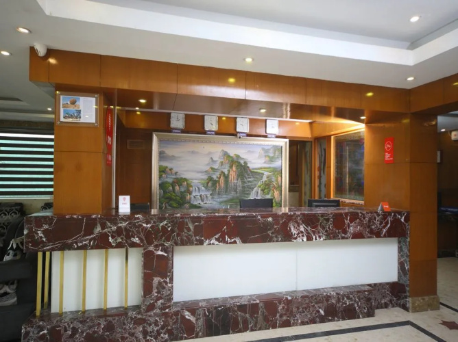 FabHotel Priyadarshini Park