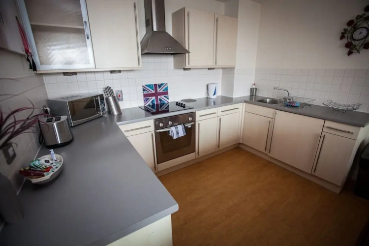 1 Bedroom Apartment
