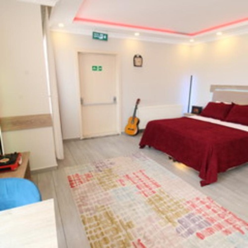 Economy room