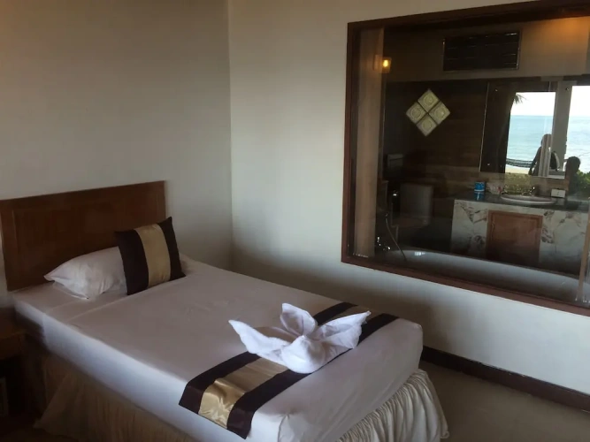 Standard Twin room with balcony and with sea view