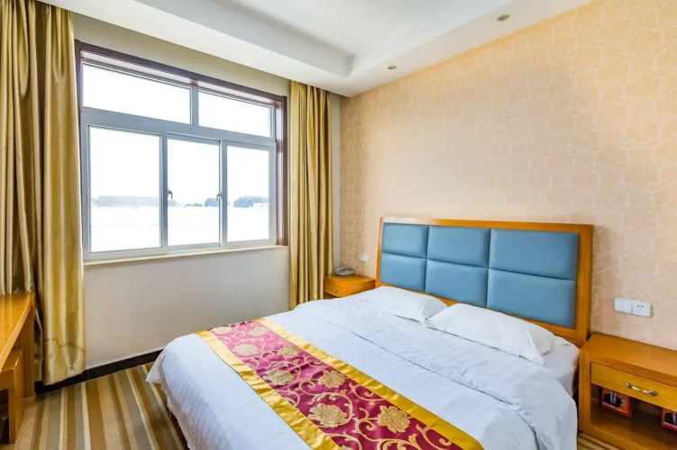 169 Hotel